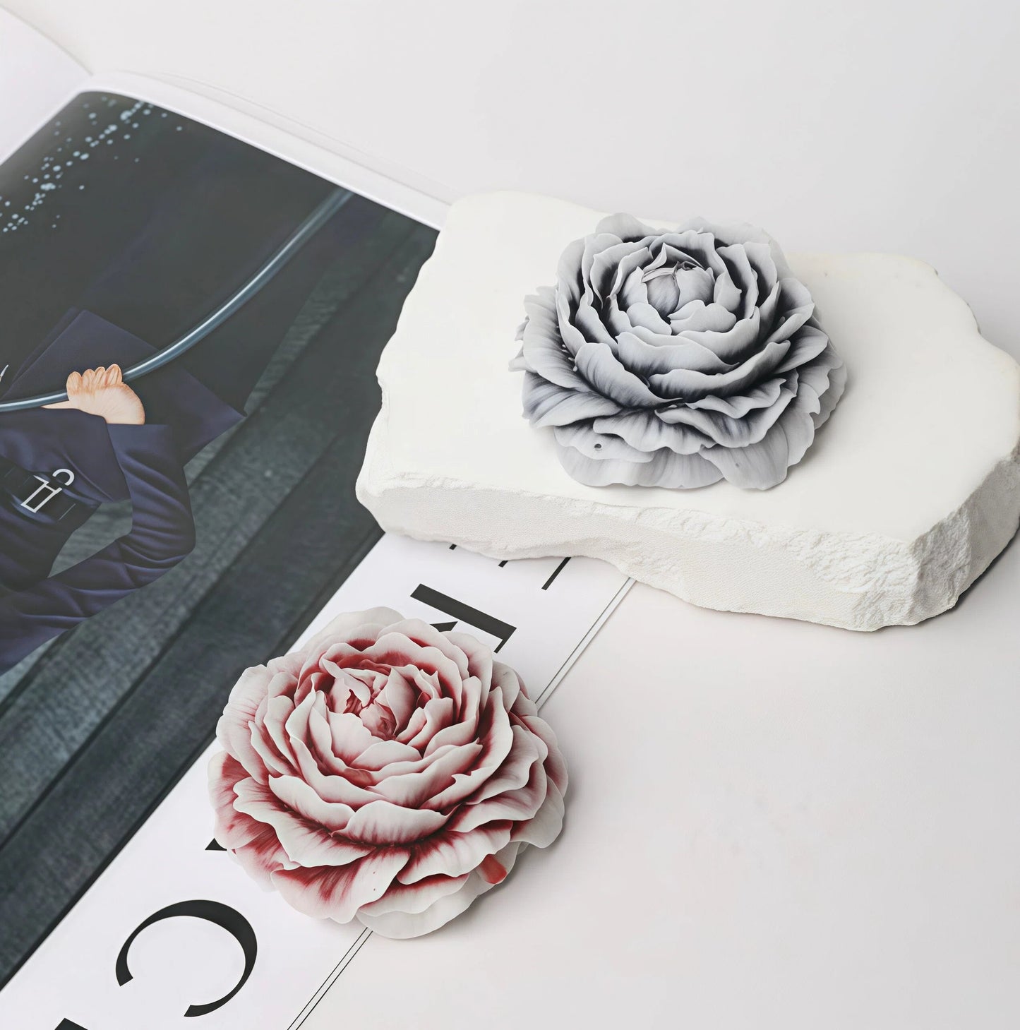 ✨ Dual-Tone Peony Massage Candle | 42°C Skin-Safe Low Temp Wax | Peelable Sensory Spa Gift